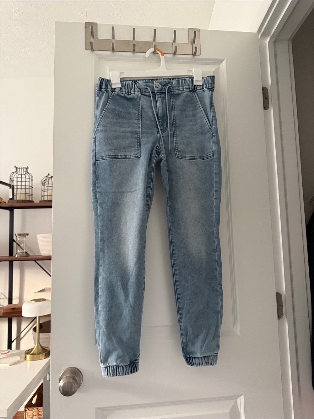 American Eagle Outfitters Light Wash Denim Jogger Jeans